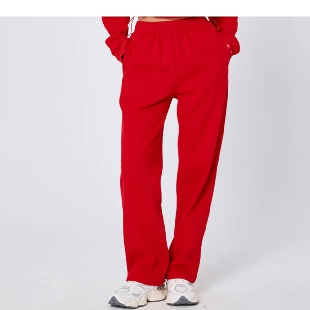 NWT Atoir The straight leg track pant in chili red sweatpants  thick - Size S